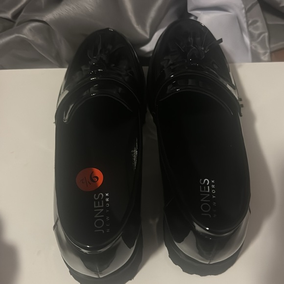 Beautiful Loafers - Picture 3 of 4